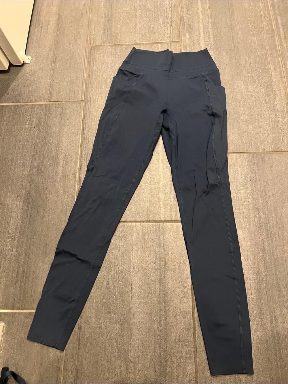 Alphalete High-Waist Navy Active Leggings
